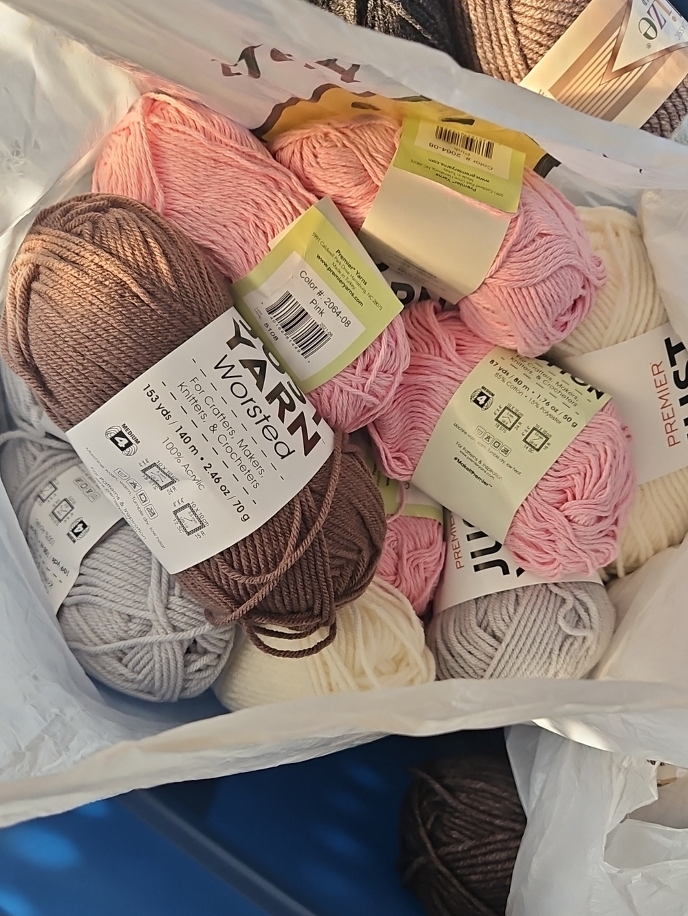 Yarn skeins